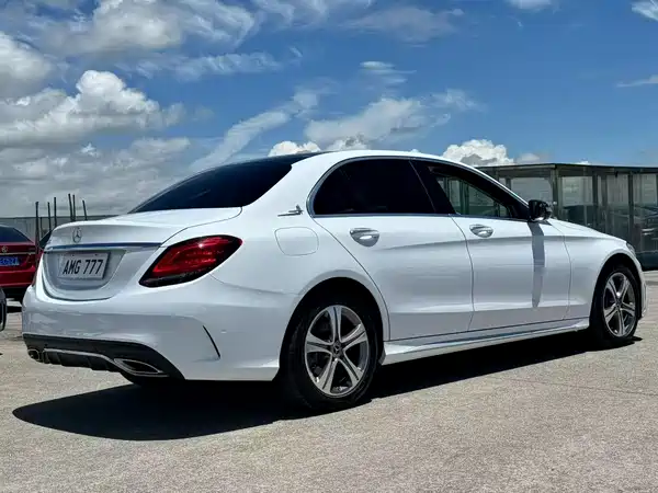 Mercedes-Benz C-Class 2019