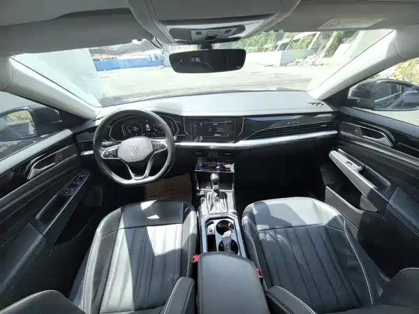 Volkswagen Passat 2023