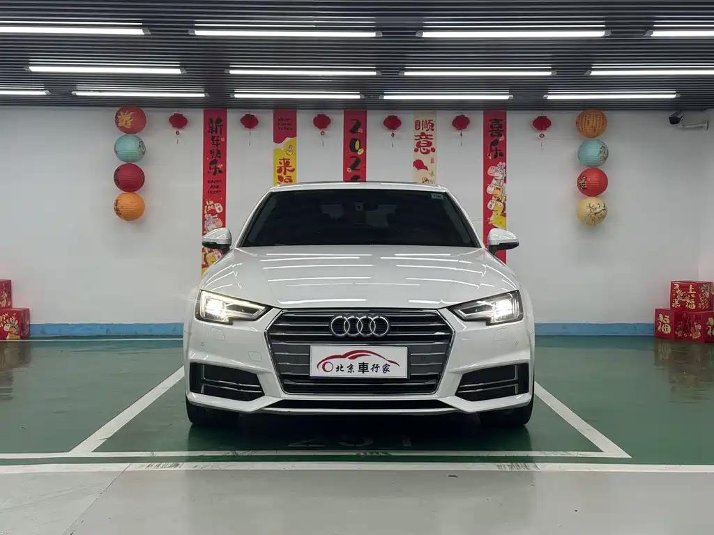 Audi A4L 2017 — фото 2