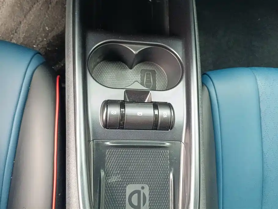 BYD Dolphin 2022 — фото 16