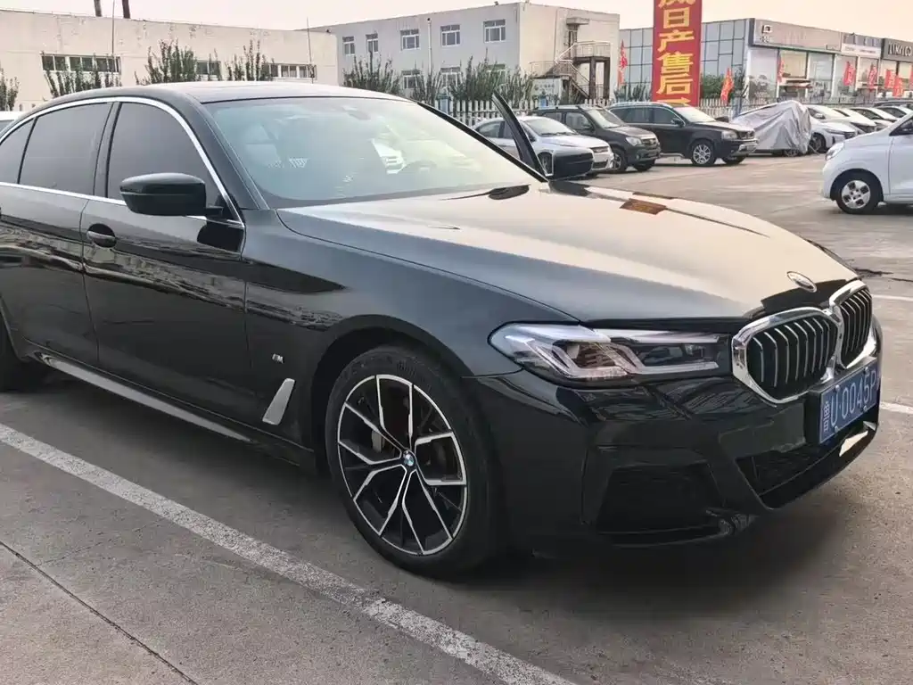 BMW 5 Series 2023