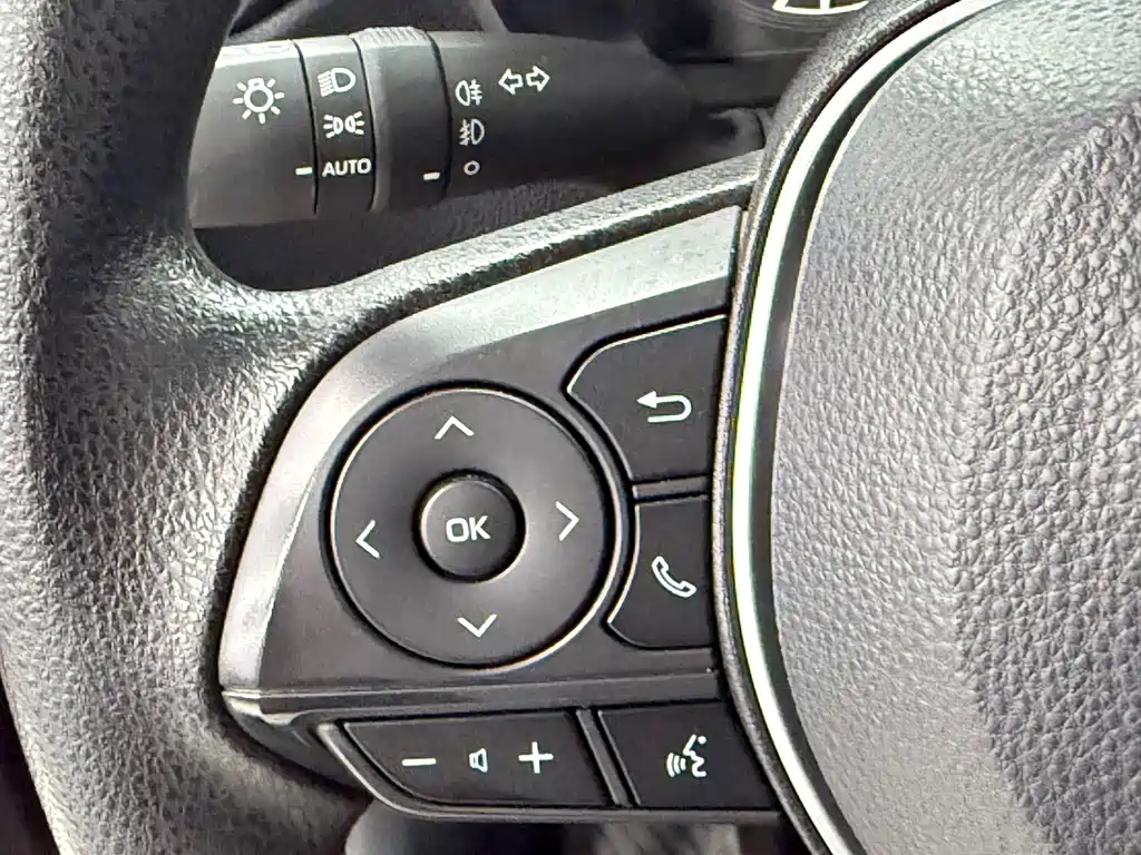 Toyota Corolla 2022 — фото 11