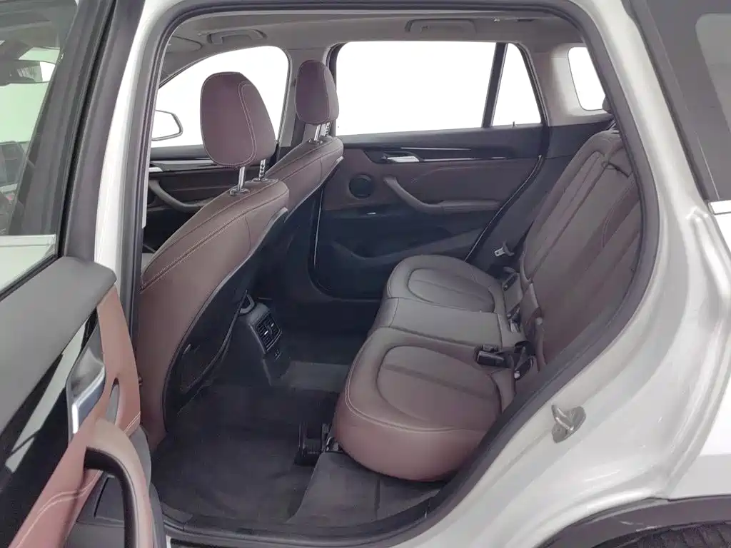 BMW X1 2020 — фото 15