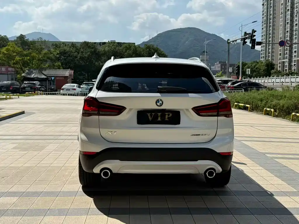 BMW X1 2021 — фото 8