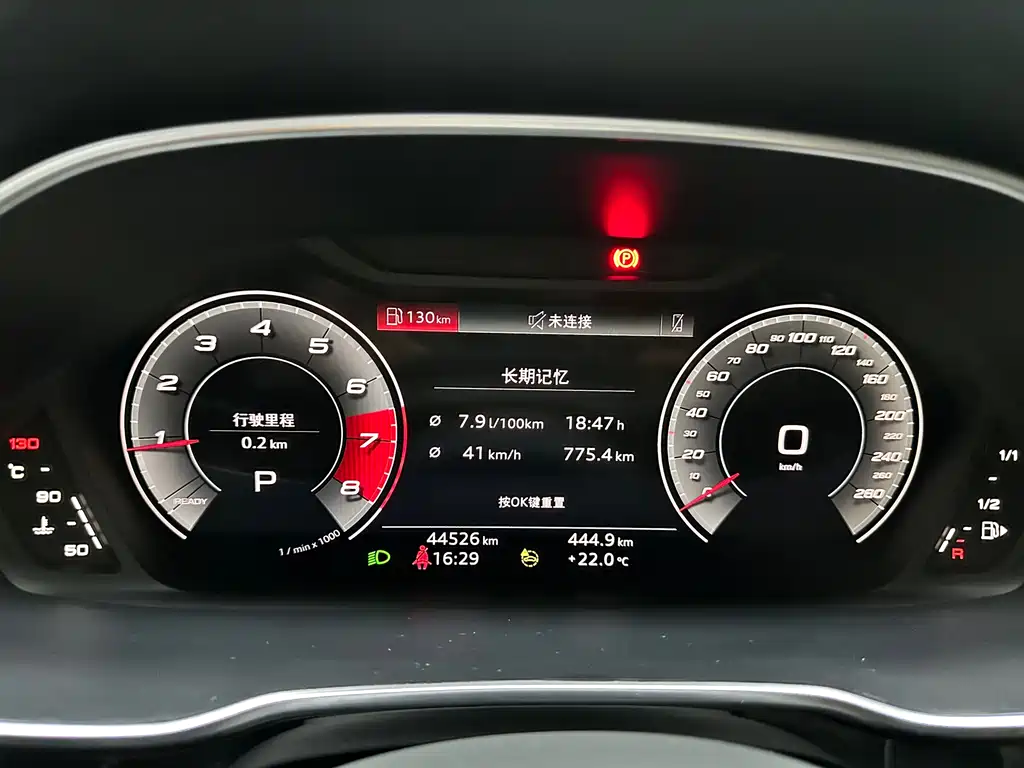 Audi Q3 2022 — фото 16