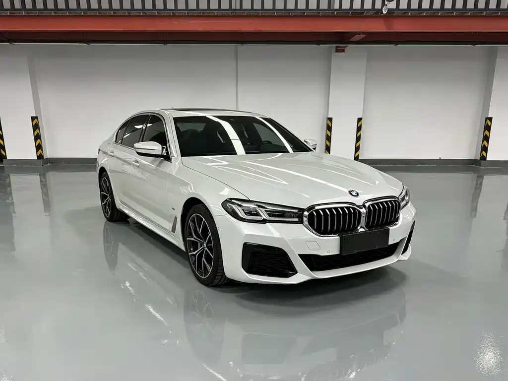 BMW 5 Series 2023