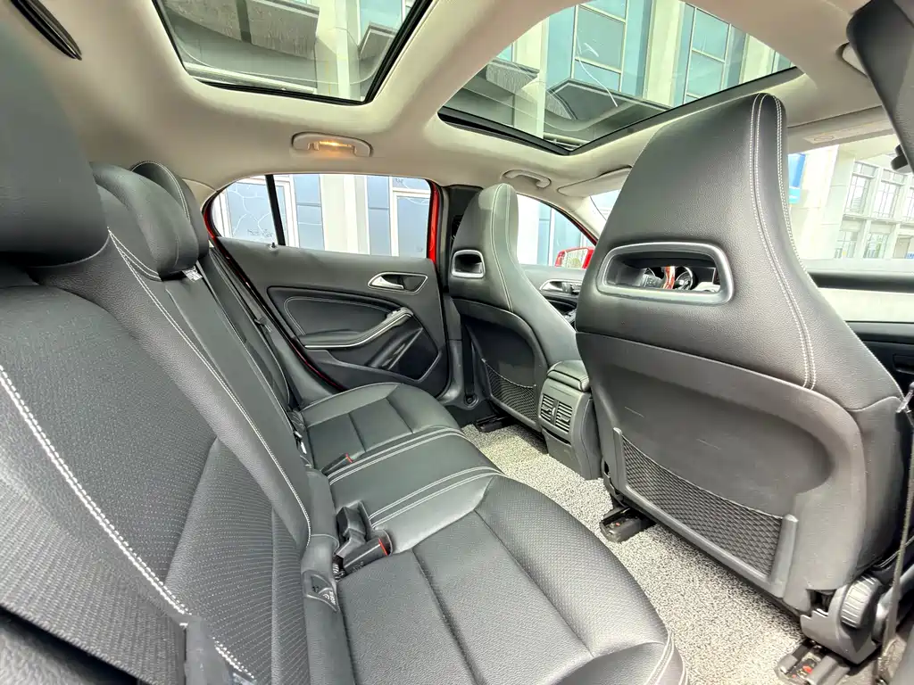 Mercedes-Benz GLA 2015 — фото 8