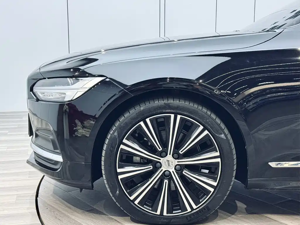 Volvo S90 2022 — фото 23