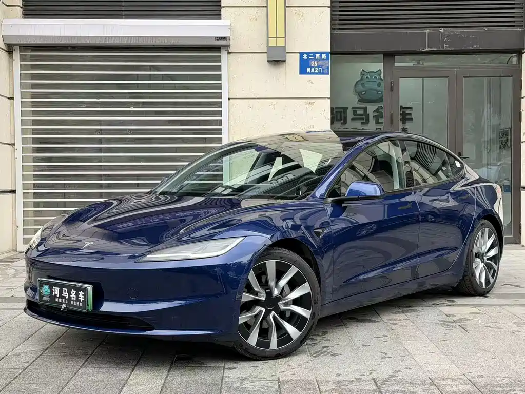 Tesla Model 3 2025 — фото 2