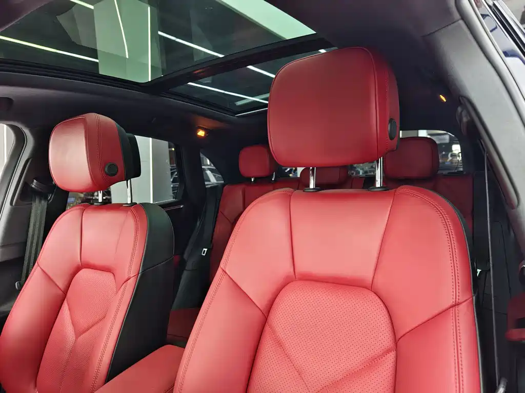 Porsche Macan 2020 — фото 15