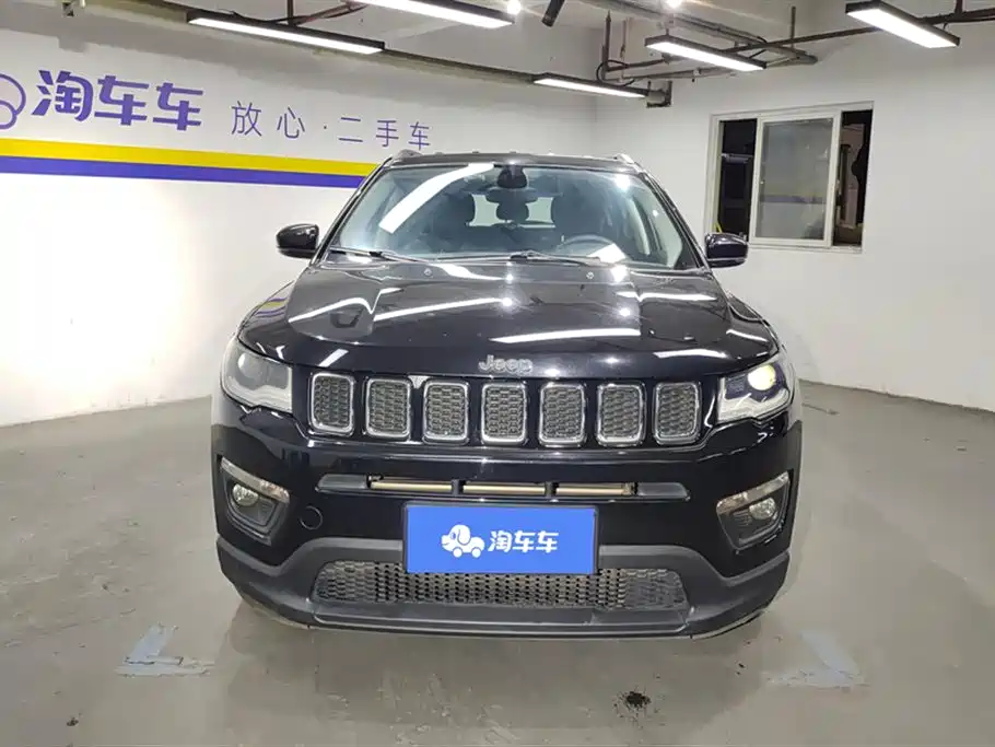 Jeep Compass 2017 — фото 2