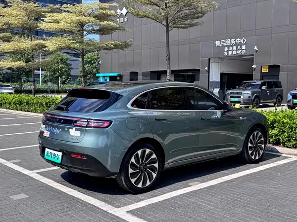 AITO M5 2023