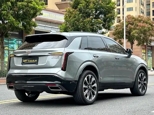 Cadillac XT5 2025