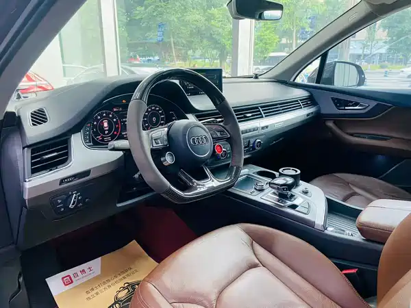 Audi Q7 2016