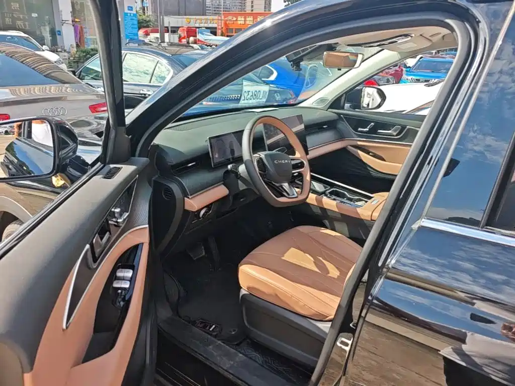 Chery Tiggo 8L 2024 — фото 15