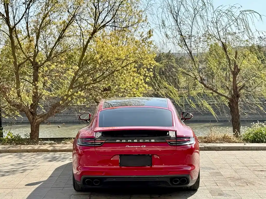 Porsche Panamera 2019