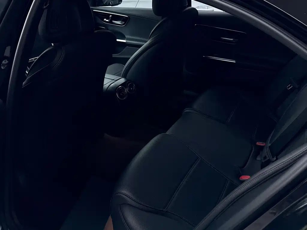 Mercedes-Benz C-Class 2023
