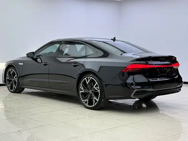 Audi A7L 2024