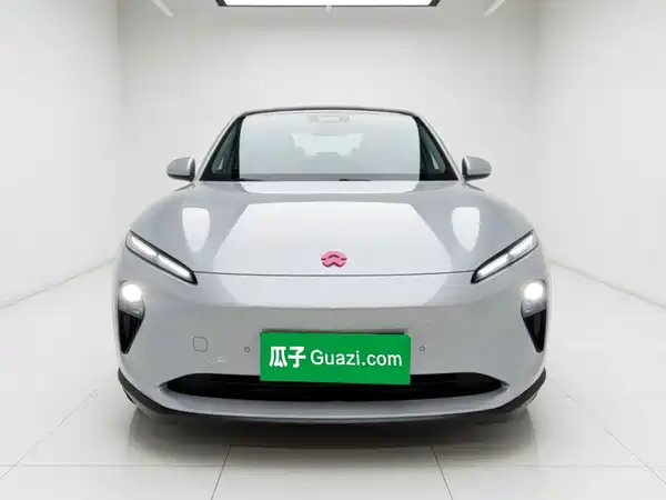 NIO ET5T 2024