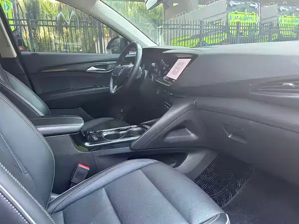 Buick Envision Plus 2022
