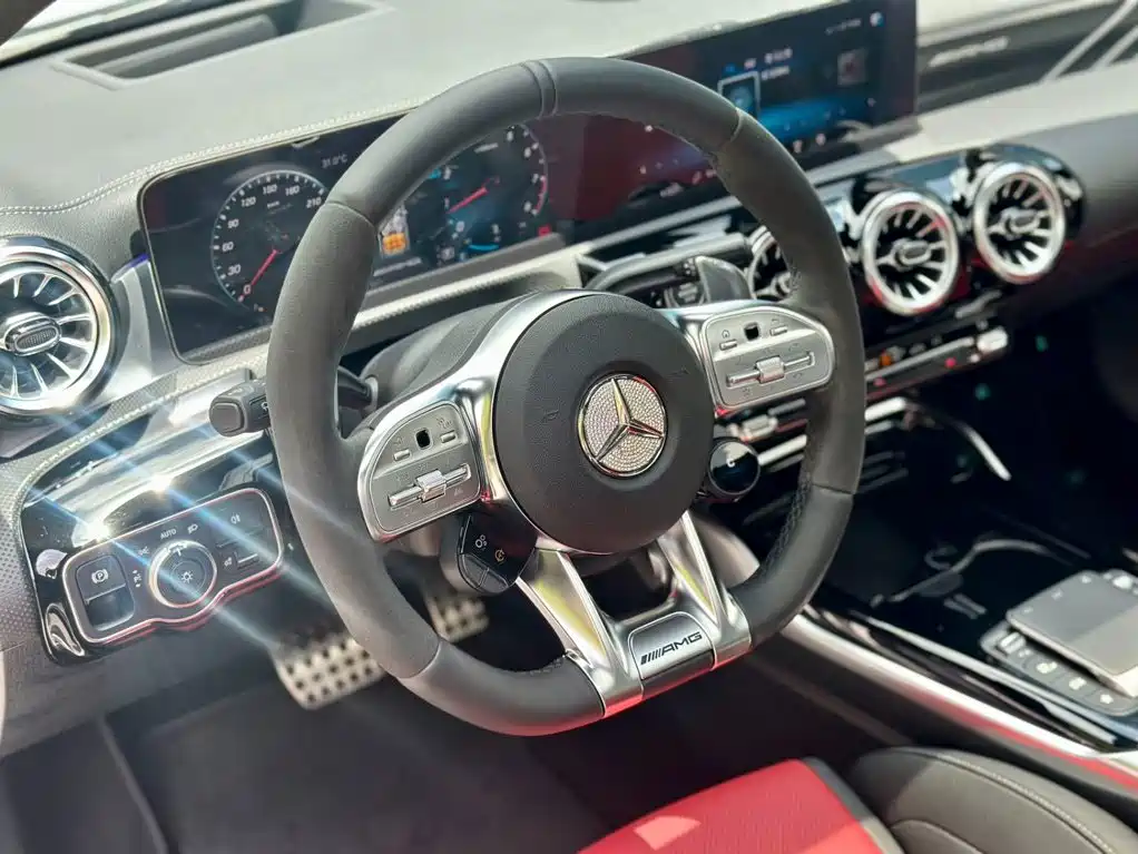 Mercedes-Benz Mercedes CLA AMG 2022 — фото 18