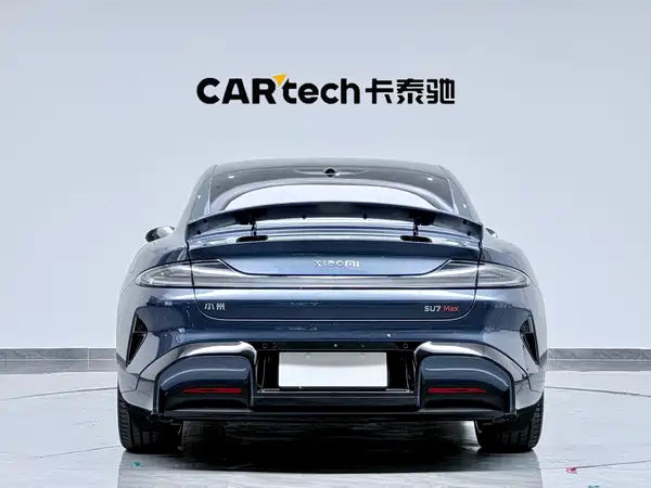 Xiaomi SU7 2025