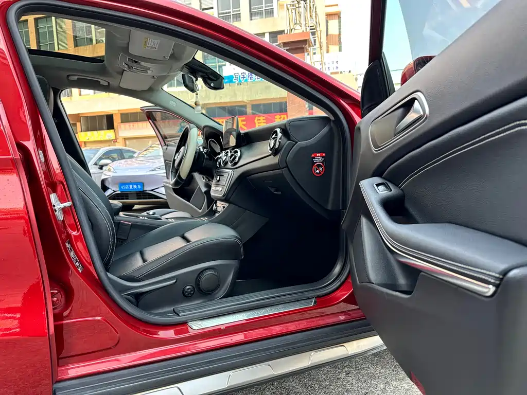Mercedes-Benz GLA 2018 — фото 9
