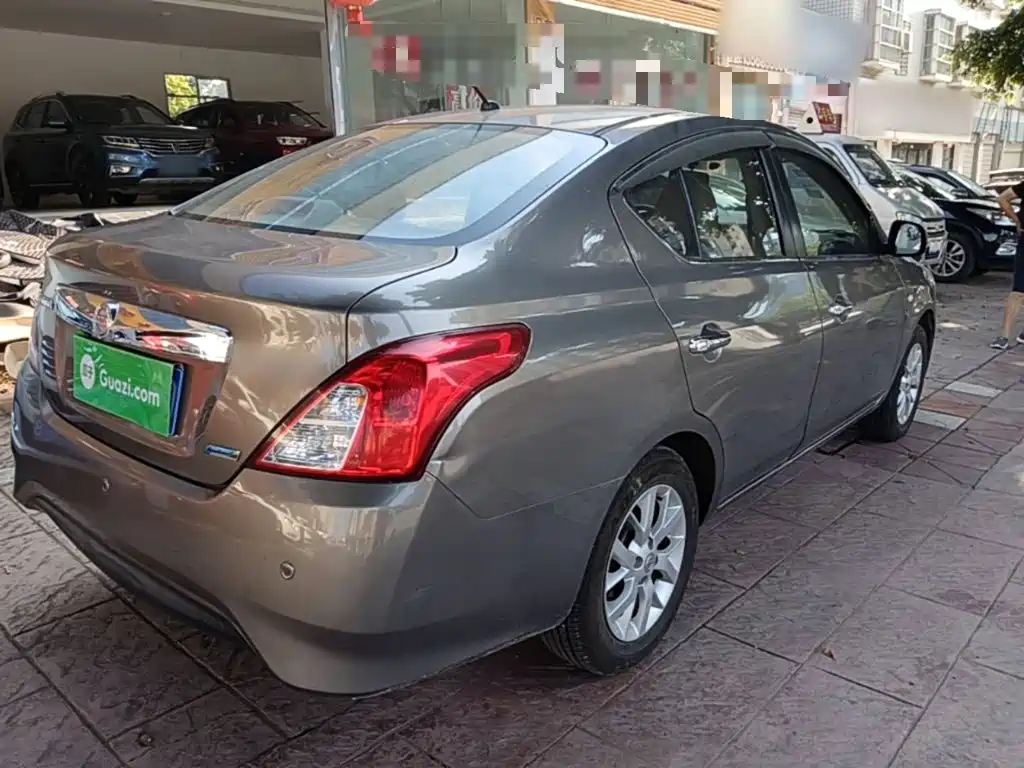 Nissan Sunny 2015 — фото 7