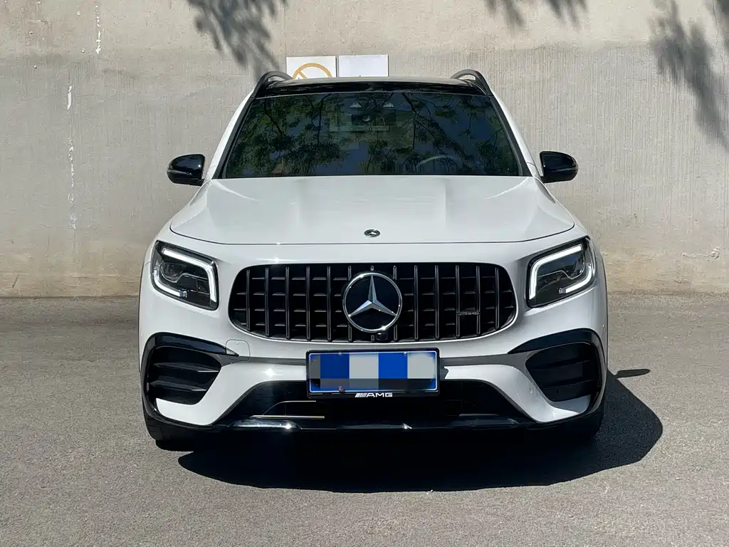 Mercedes-Benz GLB AMG 2023 — фото 2