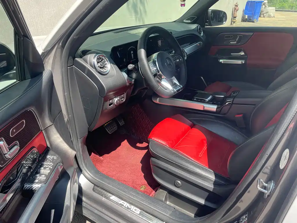 Mercedes-Benz GLB AMG 2023 — фото 7