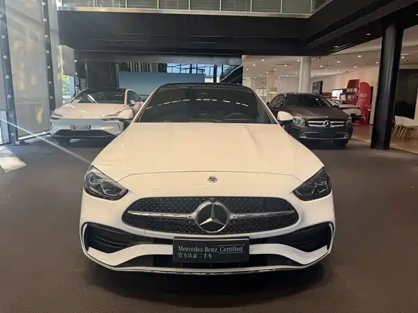 Mercedes-Benz C-Class 2025