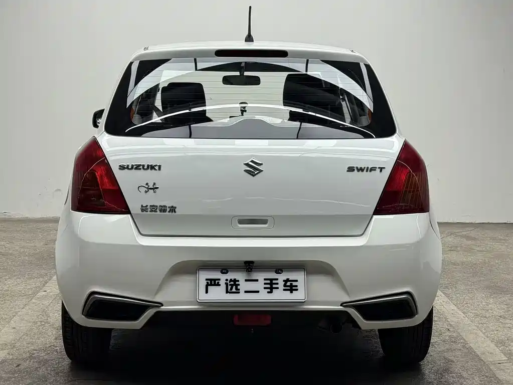 Suzuki Swift 2015 — фото 4