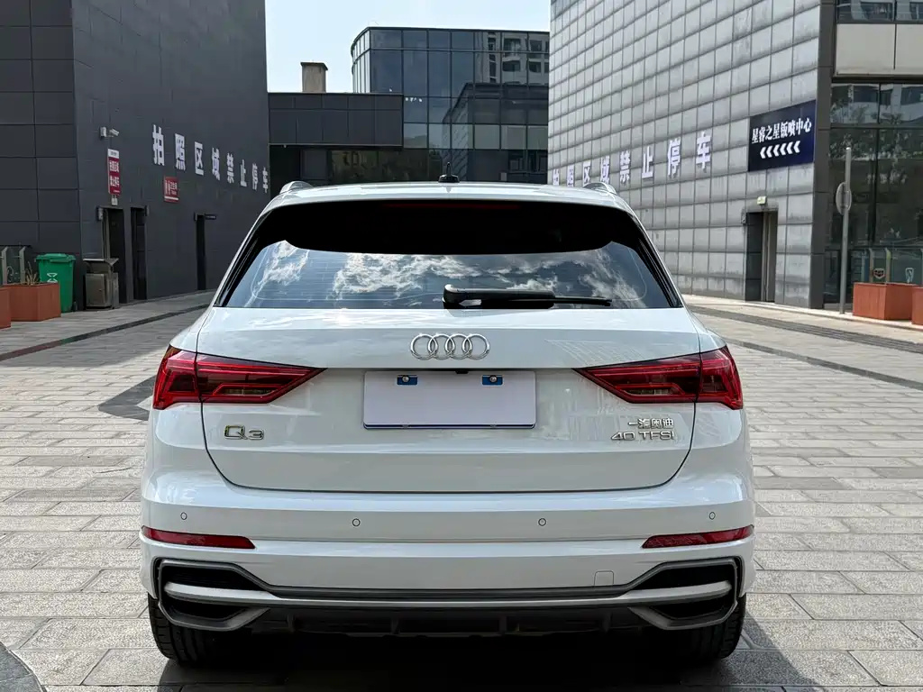 Audi Q3 2022 — фото 7