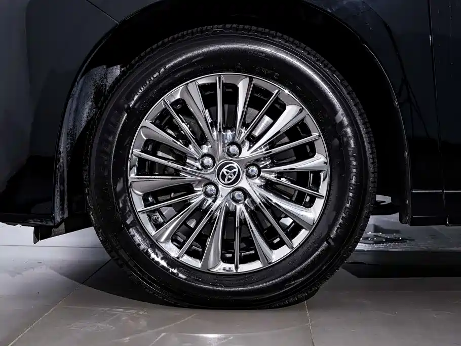 Toyota Alphard 2020 — фото 11