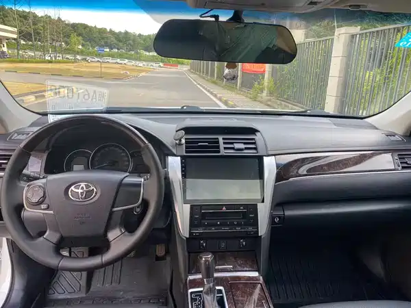 Toyota Camry 2017