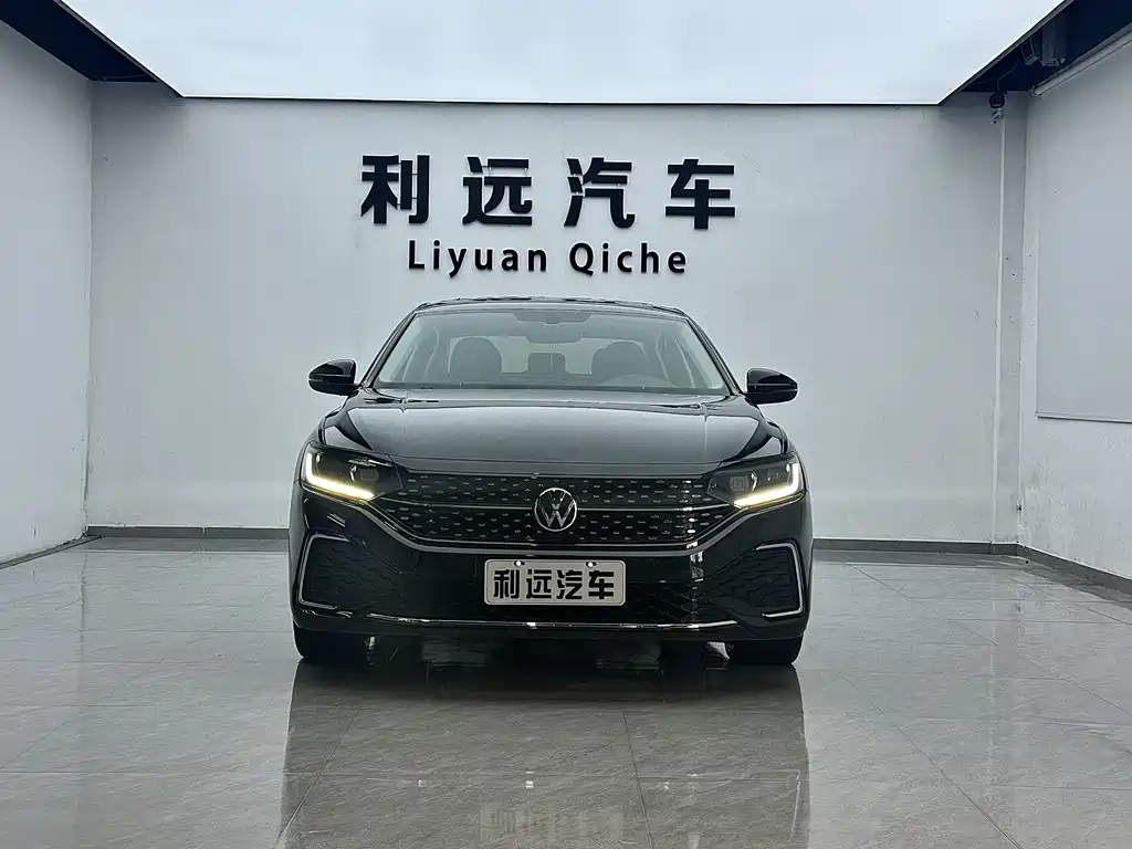 Volkswagen Passat 2022