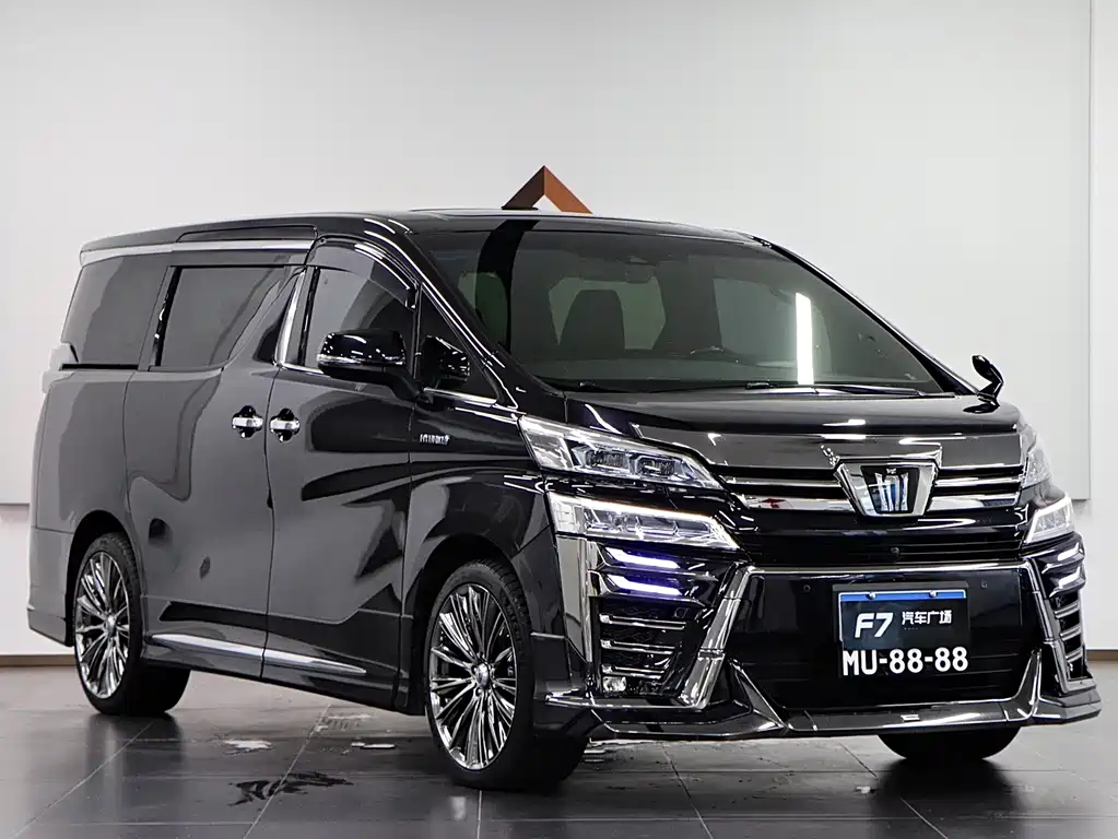 Toyota Vellfire 2022 — фото 3