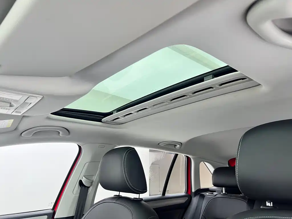 Skoda Rapid Spaceback 2016 — фото 18