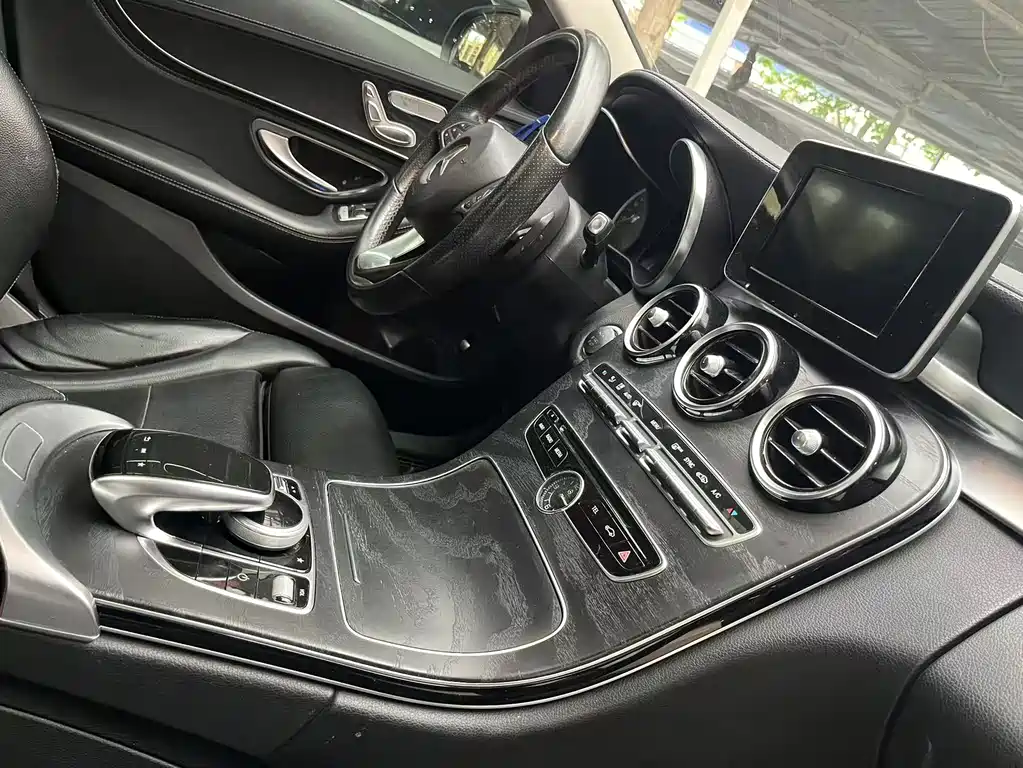 Mercedes-Benz C-Class 2018 — фото 14
