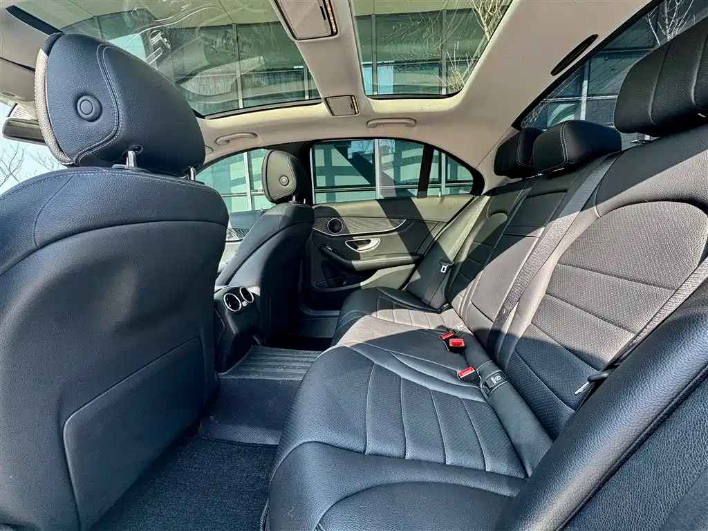 Mercedes-Benz C-Class 2015 — фото 9