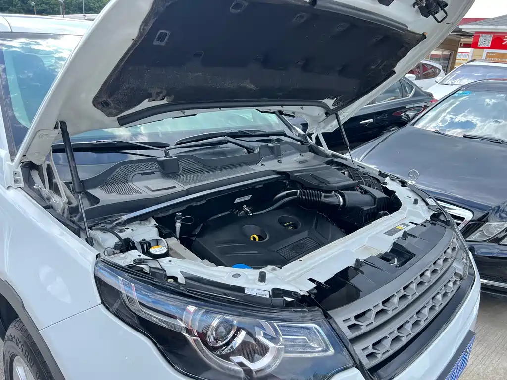 Land Rover Discovery Sport 2017 — фото 27