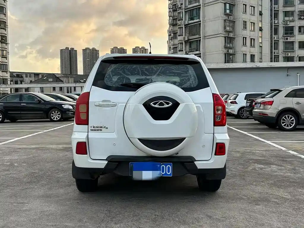 Chery Tiggo 3 2017 — фото 9