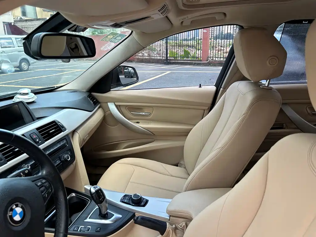 BMW 3 Series 2015 — фото 12