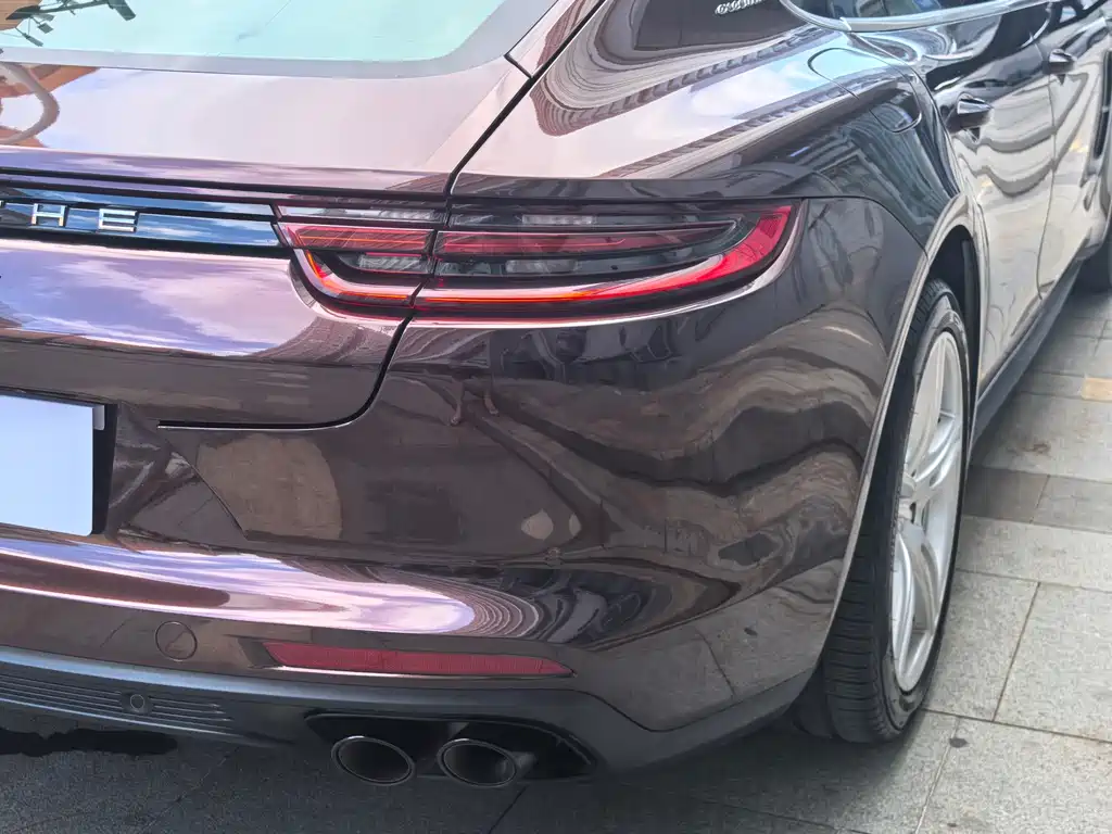 Porsche Panamera 2018 — фото 14