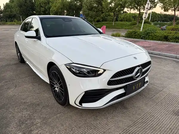 Mercedes-Benz C-Class 2025