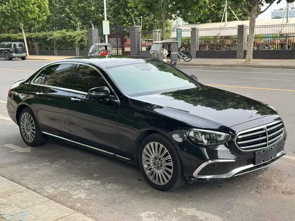 Mercedes-Benz E-Class 2020 — фото 3