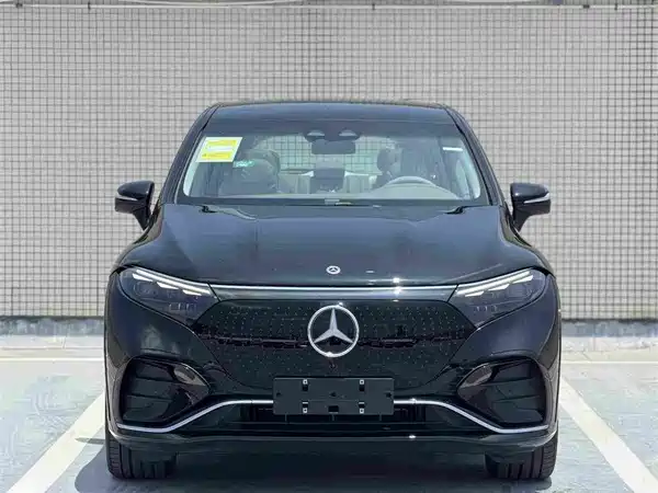 Mercedes-Benz EQS SUV 2026