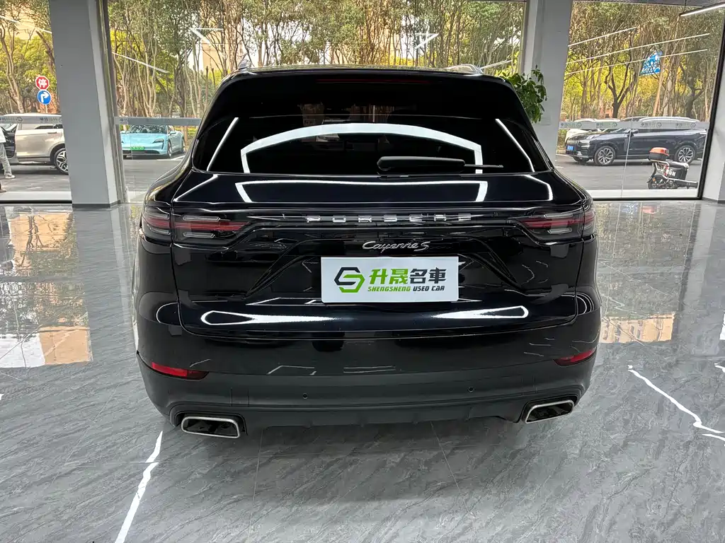 Porsche Cayenne 2018 — фото 8