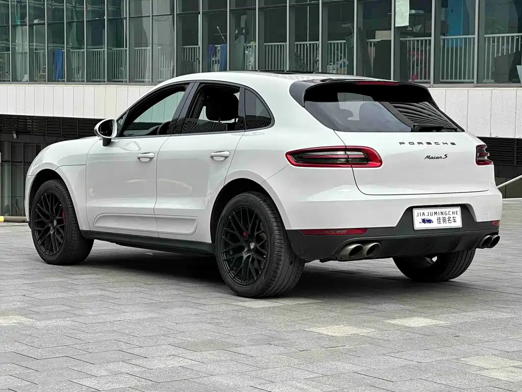 Porsche Macan 2017 — фото 6