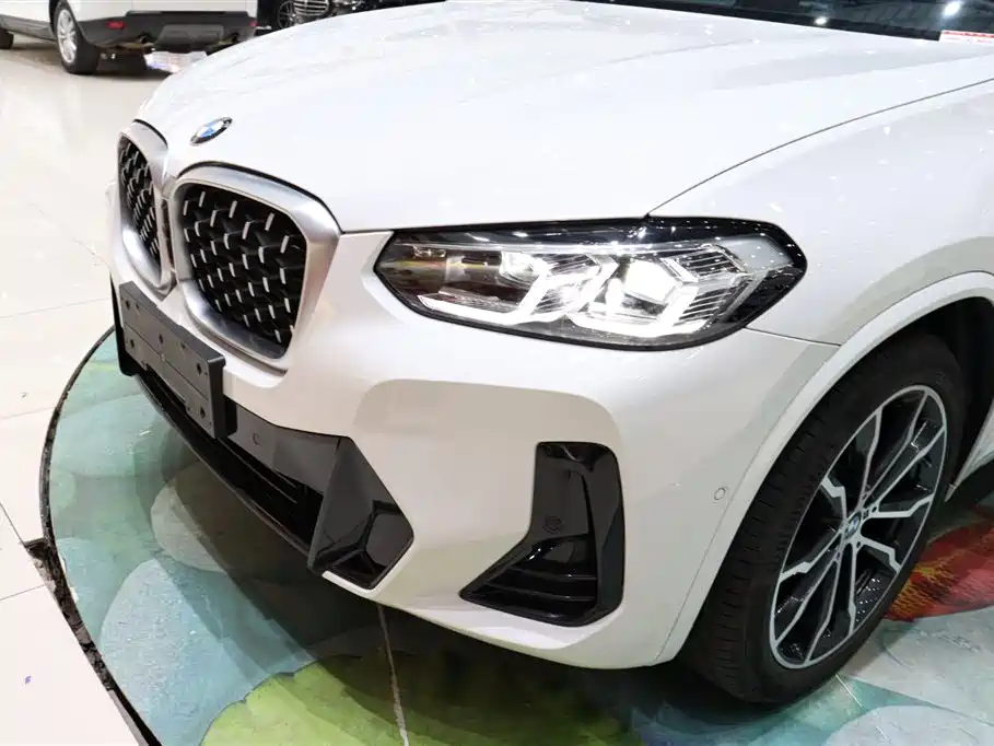 BMW X4 2023 — фото 24